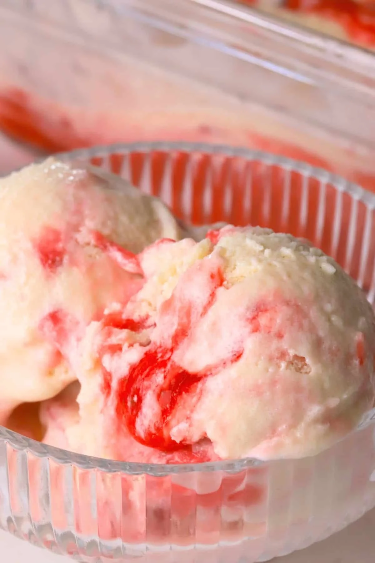 Low-Carb Strawberry Cheesecake Ice Cream